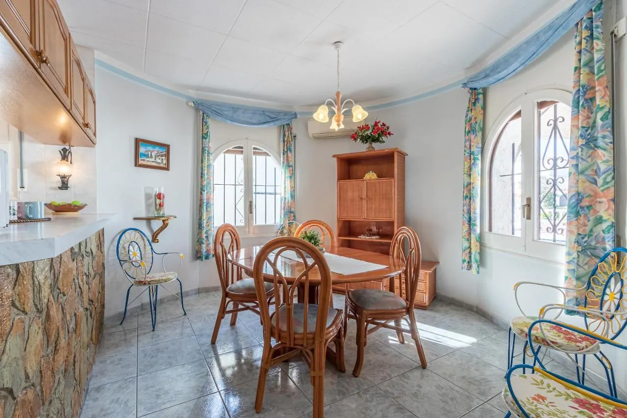 Apart-Rent Villa Creus 0038 Empuriabrava