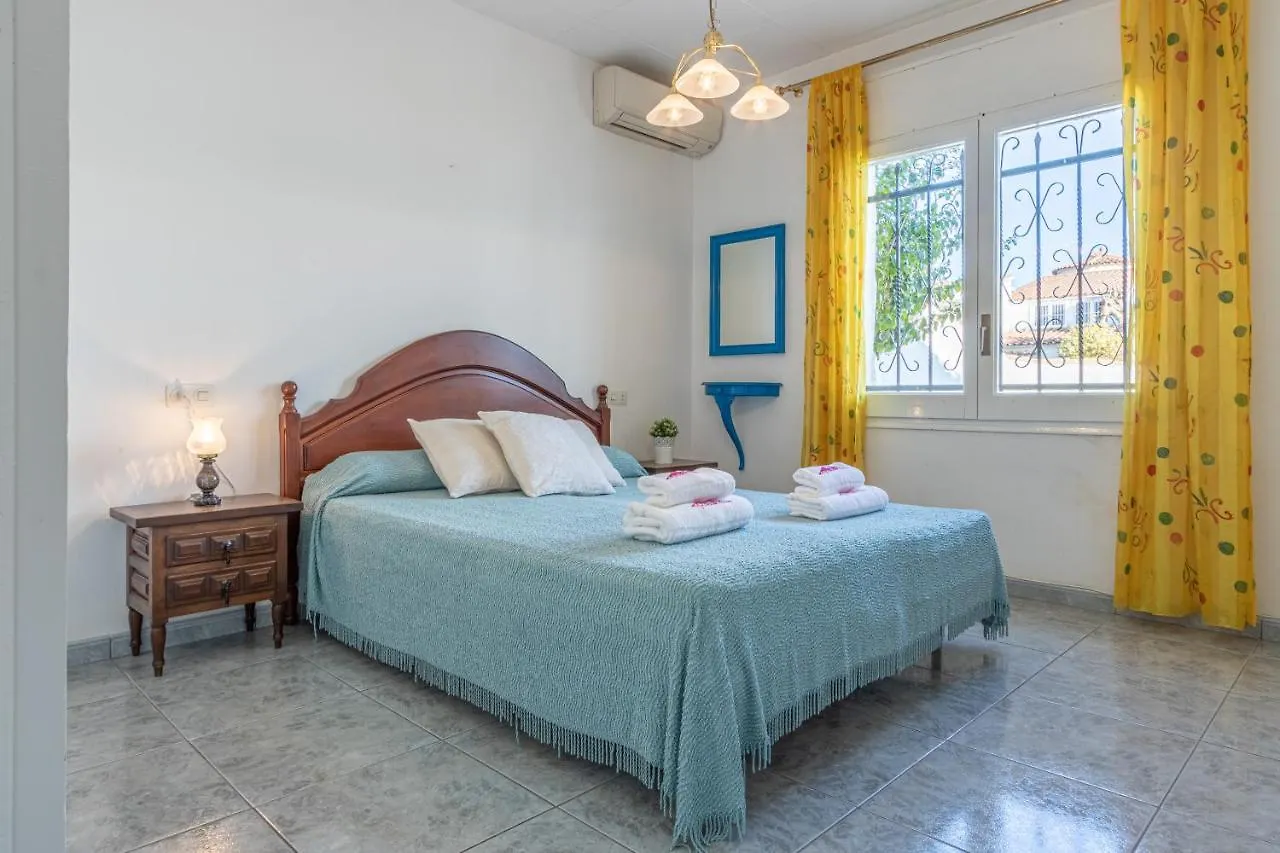 Apart-Rent Villa Creus 0038 Empuriabrava