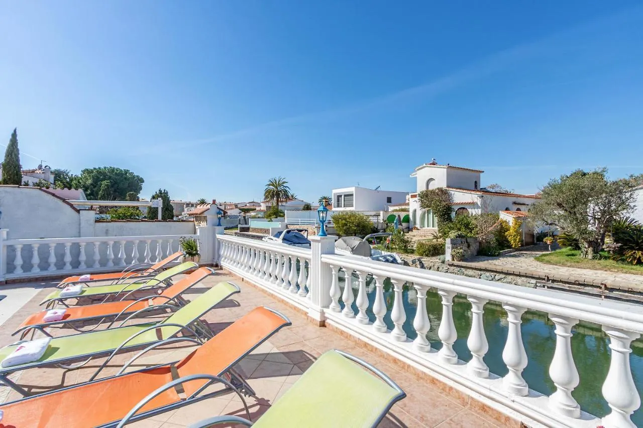 Apart-Rent Villa Creus 0038 Empuriabrava
